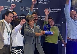 Diana de Arias con el premio eAwards España 2024.