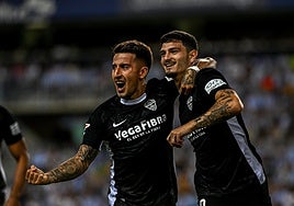 El Elche da un golpe encima de la mesa ante el Málaga y consolida su crecimiento con Sarabia (0-3)