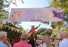 Las calles de Alicante se llenan con un sinfín de actividades