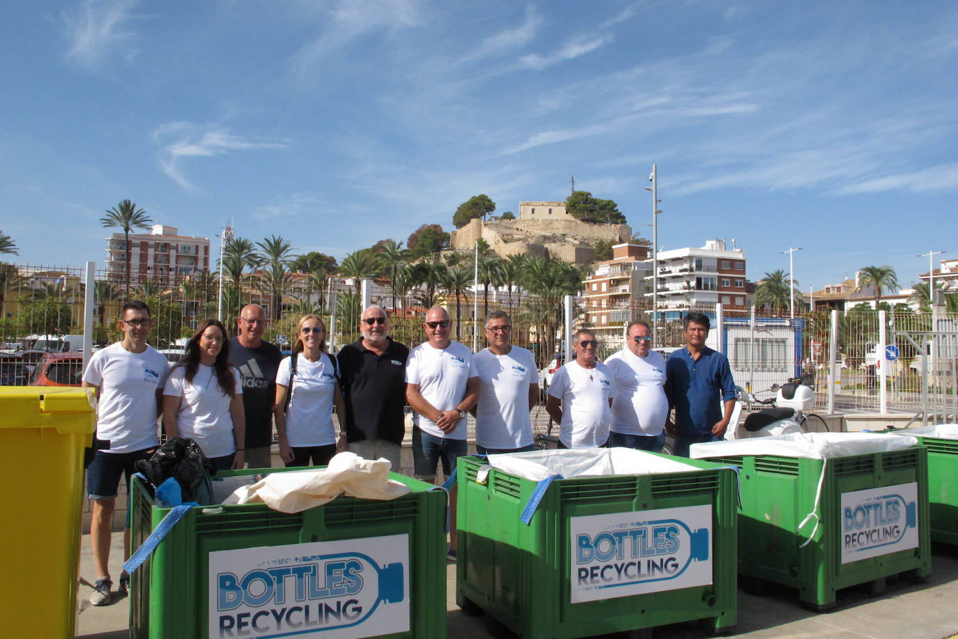 Dénia se vuelca con la limpieza de los fondos marinos