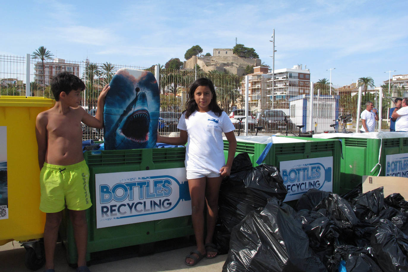 Dénia se vuelca con la limpieza de los fondos marinos