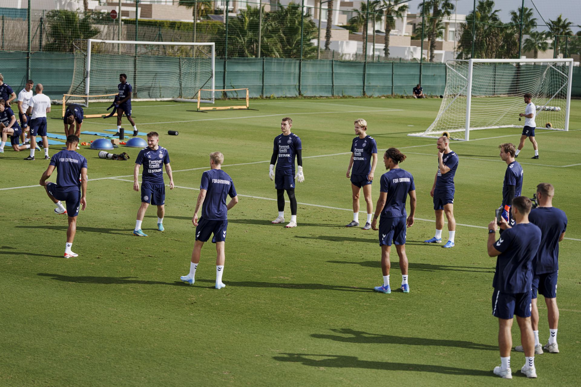 Dinamarca entrena en un pueblo de Alicante antes de enfrentarse a España