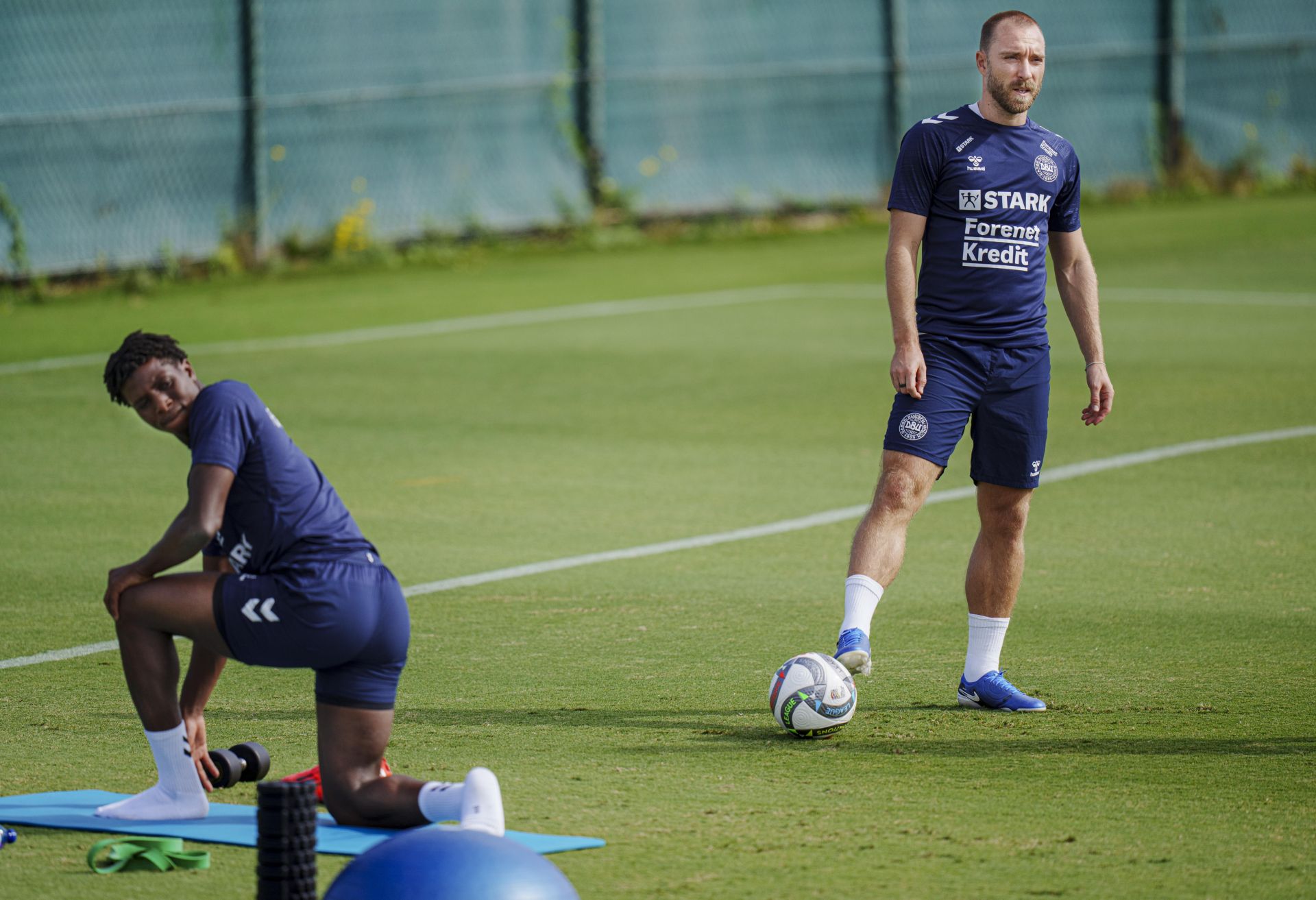 Dinamarca entrena en un pueblo de Alicante antes de enfrentarse a España