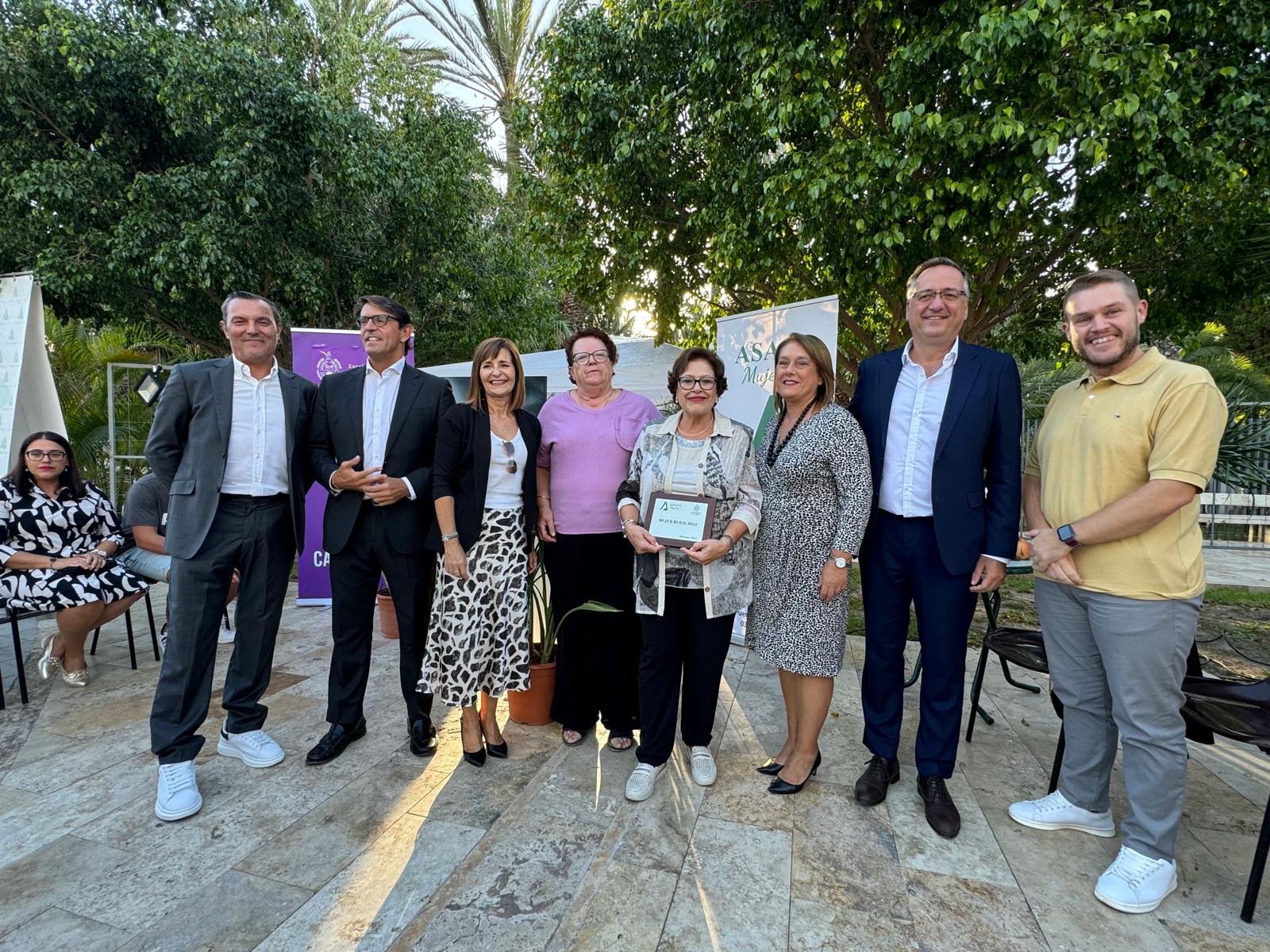 PRemio Mujer Rural a Cecilia Amorós de El Fornet de Paco.