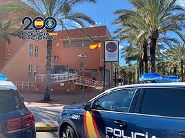 Imagen de la comisaría de la Policía Nacional en Elche.