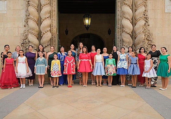 La recepción de las candidatas a reinas de la Fafba, en imágenes