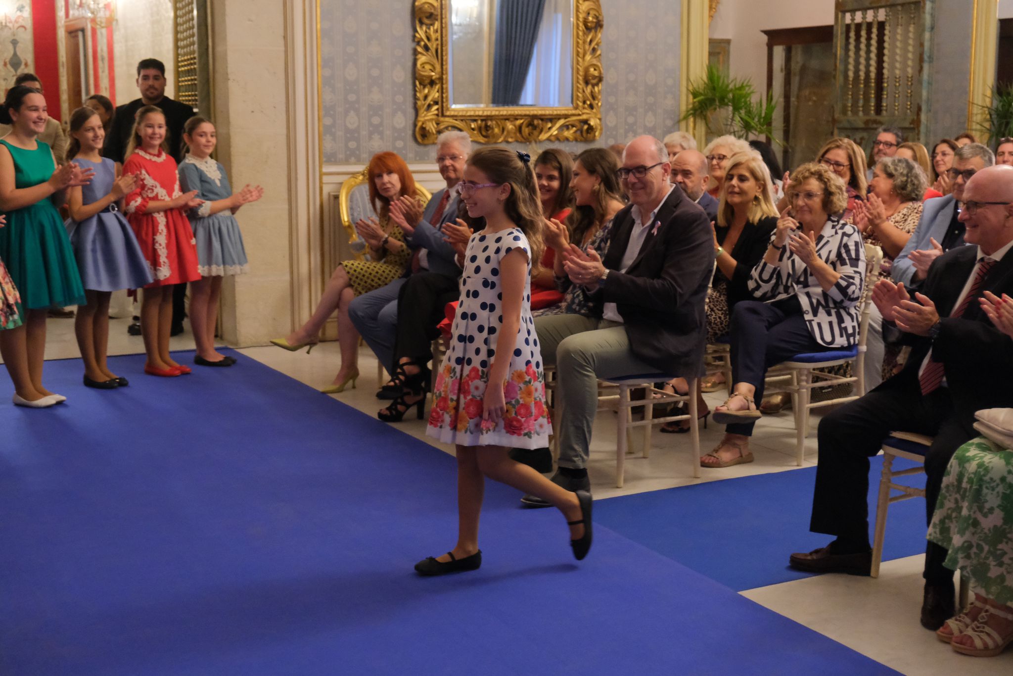 La recepción de las candidatas a reinas de la Fafba, en imágenes