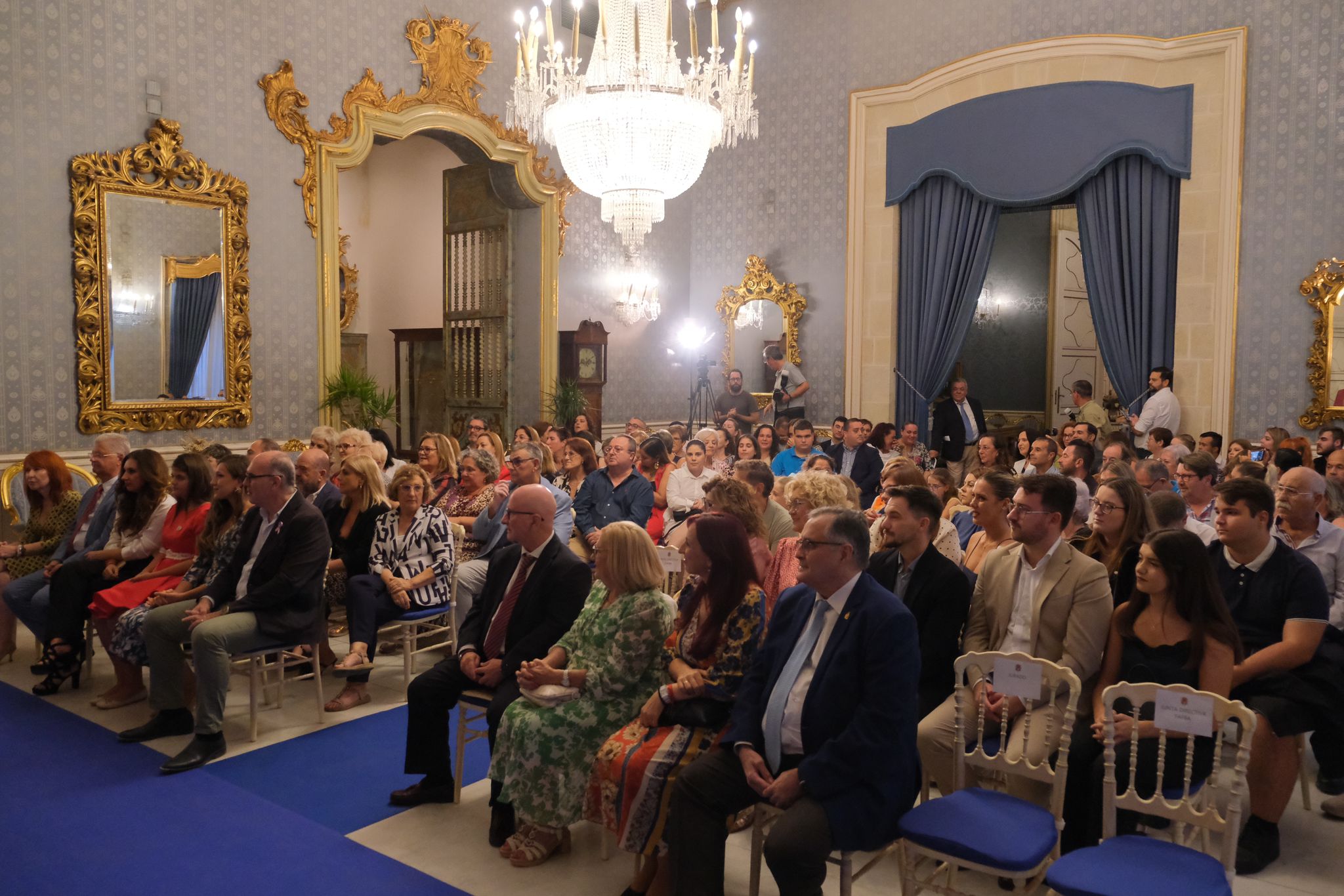 La recepción de las candidatas a reinas de la Fafba, en imágenes