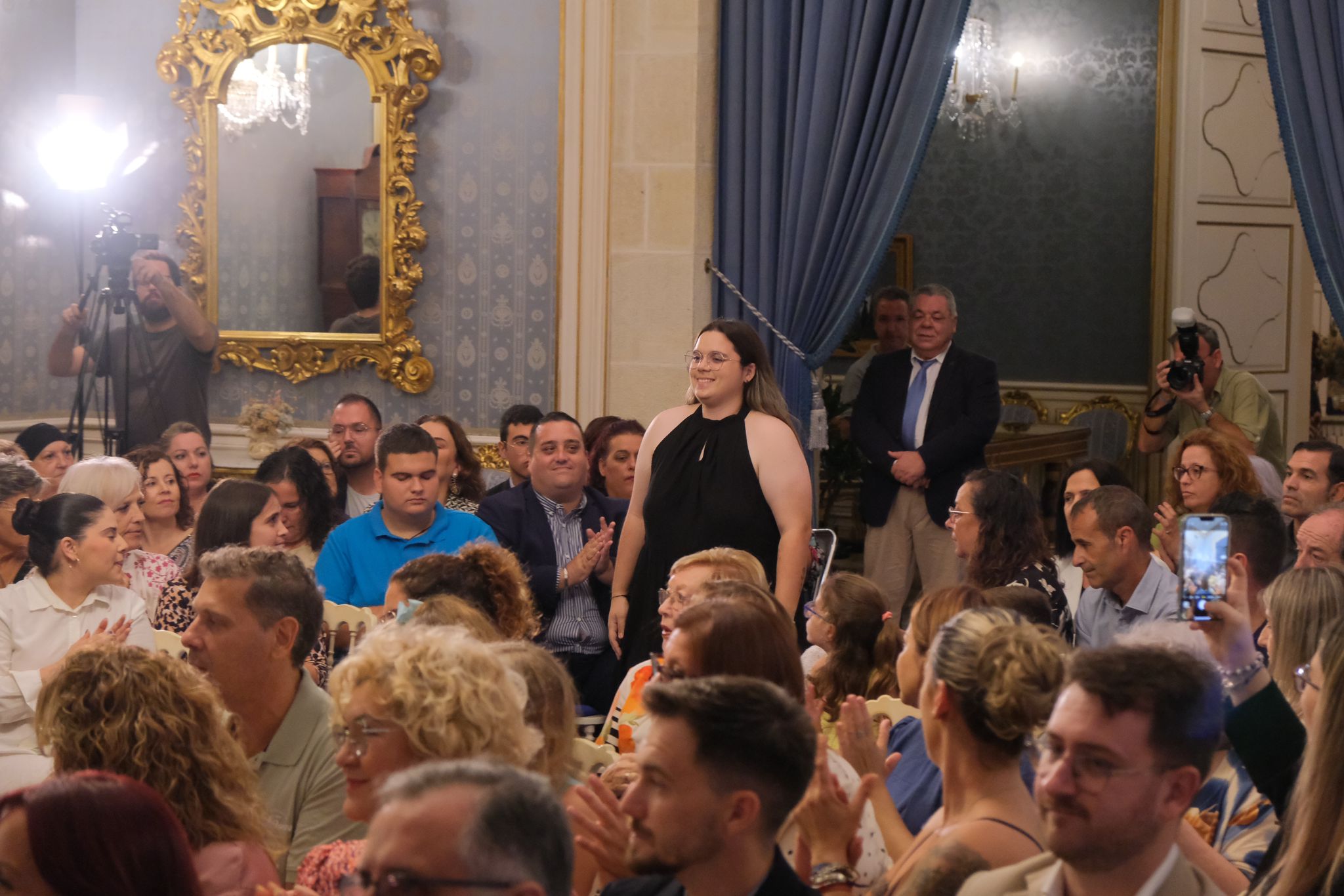 La recepción de las candidatas a reinas de la Fafba, en imágenes