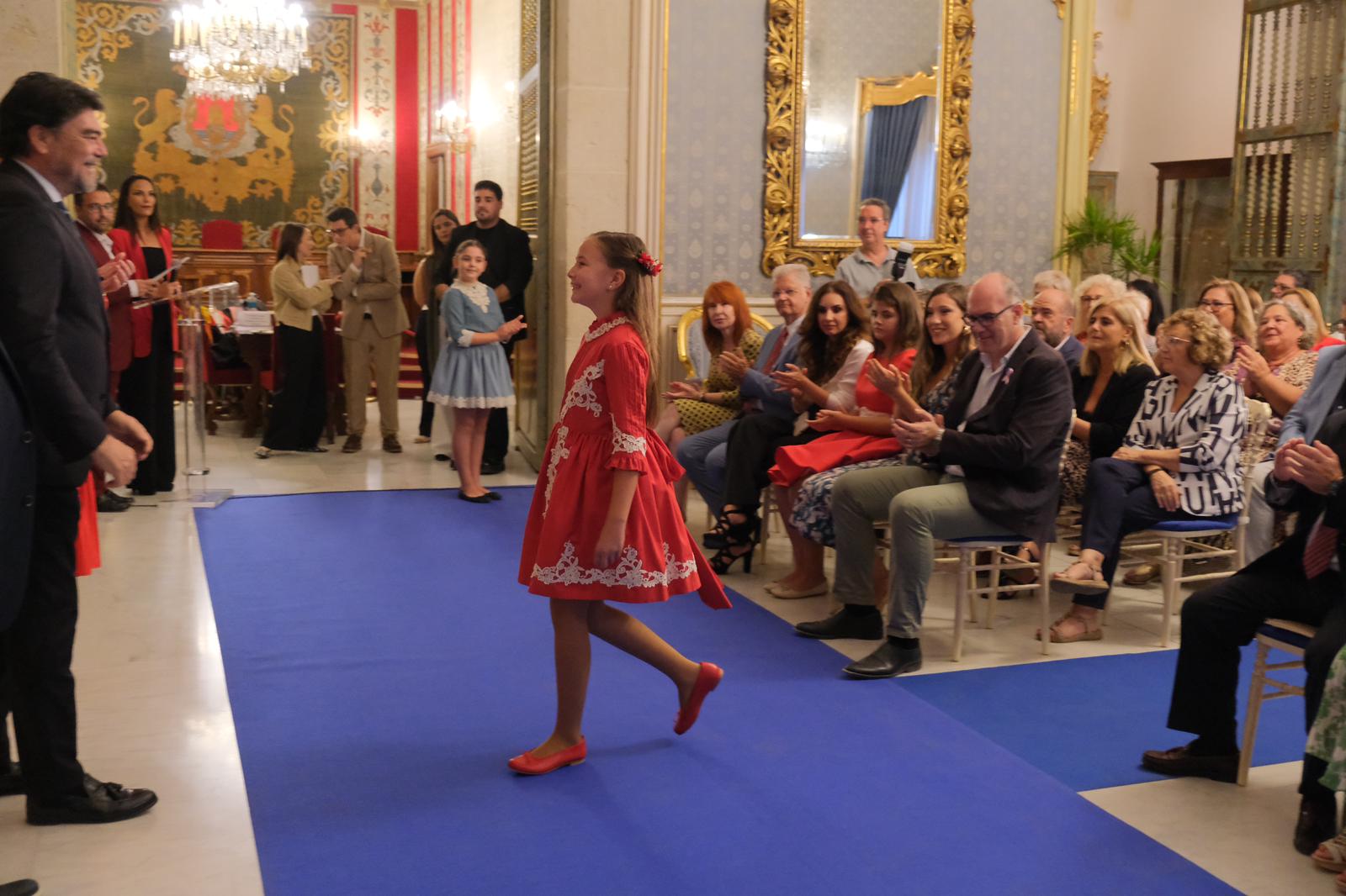 La recepción de las candidatas a reinas de la Fafba, en imágenes