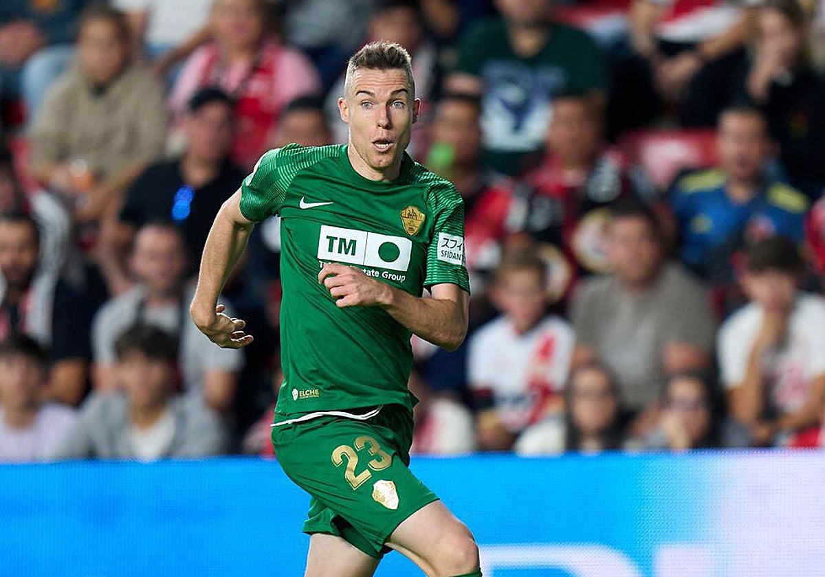 Carlos Clerc, durante un partido con el Elche.