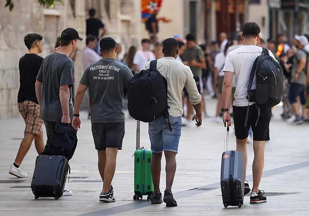 Several tourists in the city center.