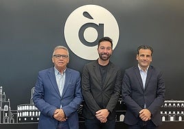 Responsables de las dos entidades encargados de suscribir el acuerdo.