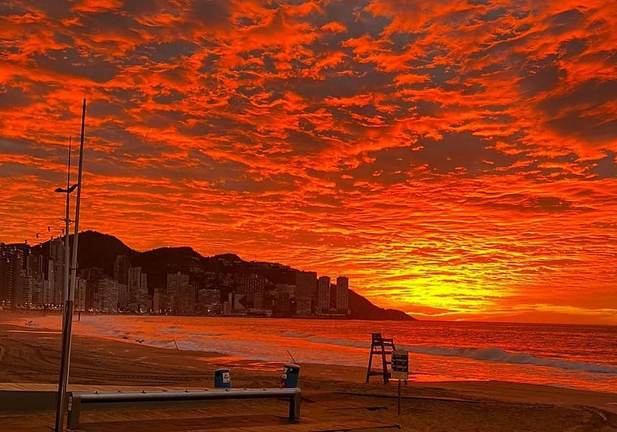 Amanecer en Bnidorm.