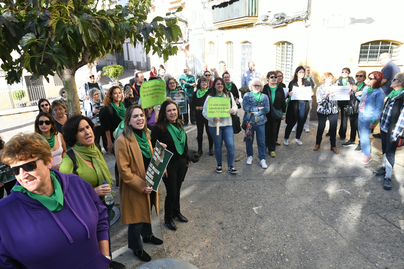 Protesta contra la oficina «antiaborto» de Alicante