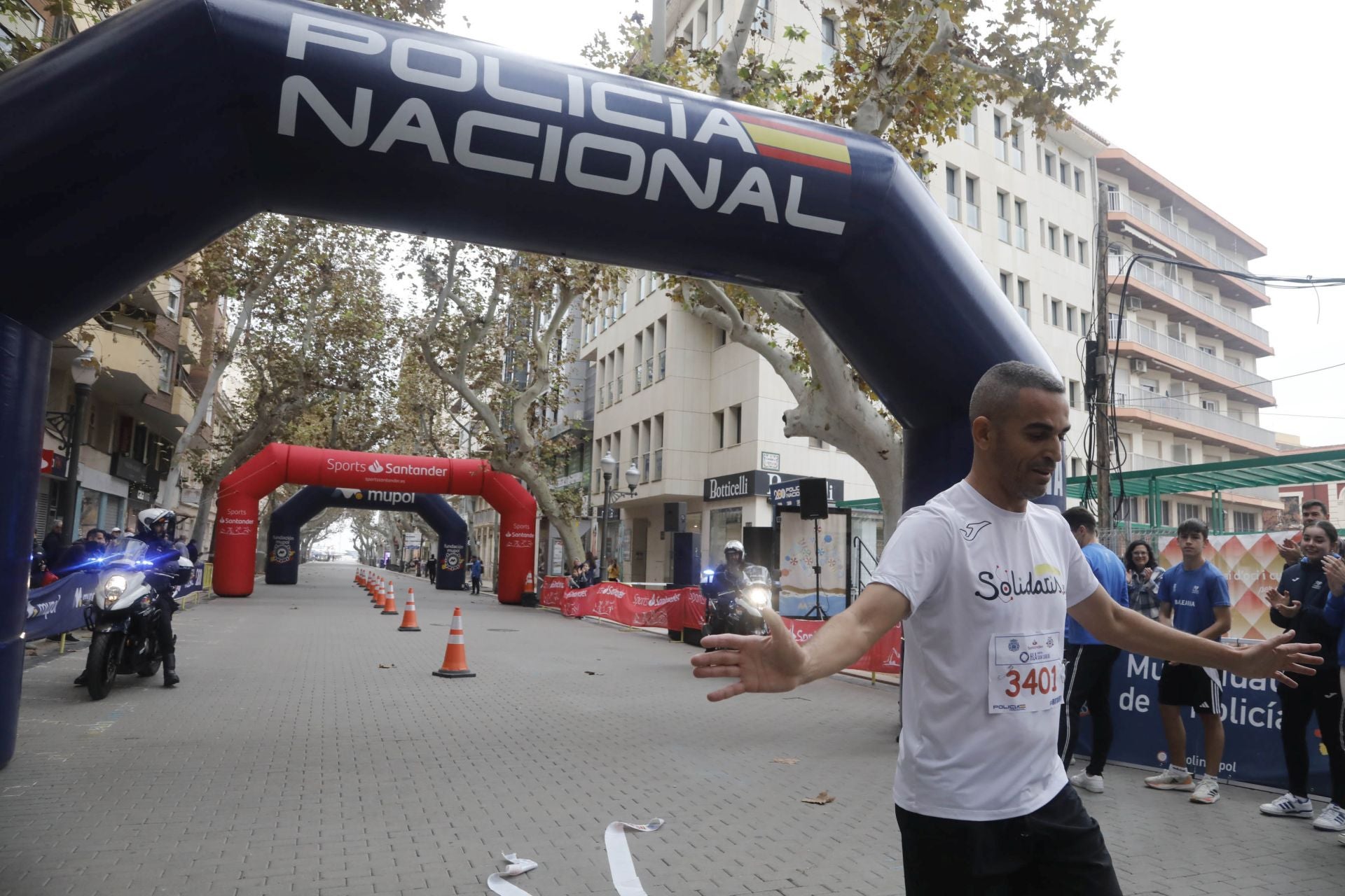 Búscate en la carrera solidaria &#039;Ruta 091&#039; organizada por la Policía Nacional de Dénia