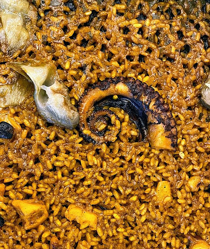 Imagen secundaria 2 - Varios platos de la cocina de la Llar Arrós i Brases