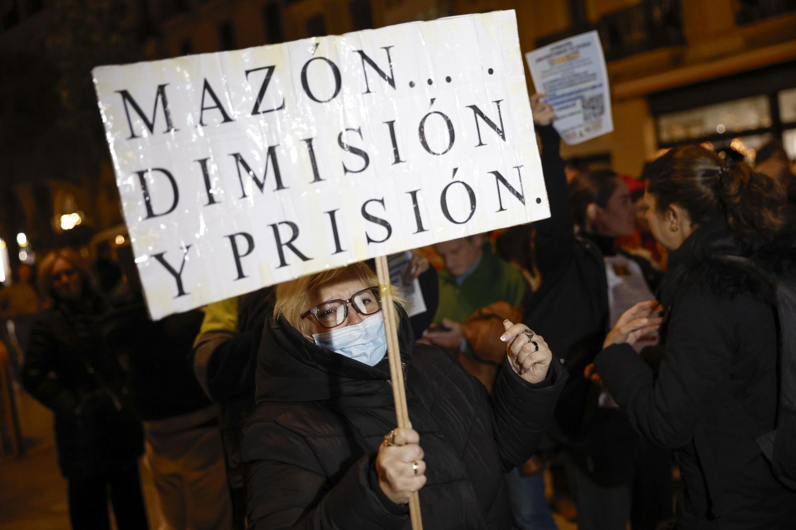 El primer funeral por las víctimas de la DANA pide unión mientras aparca el partidismo