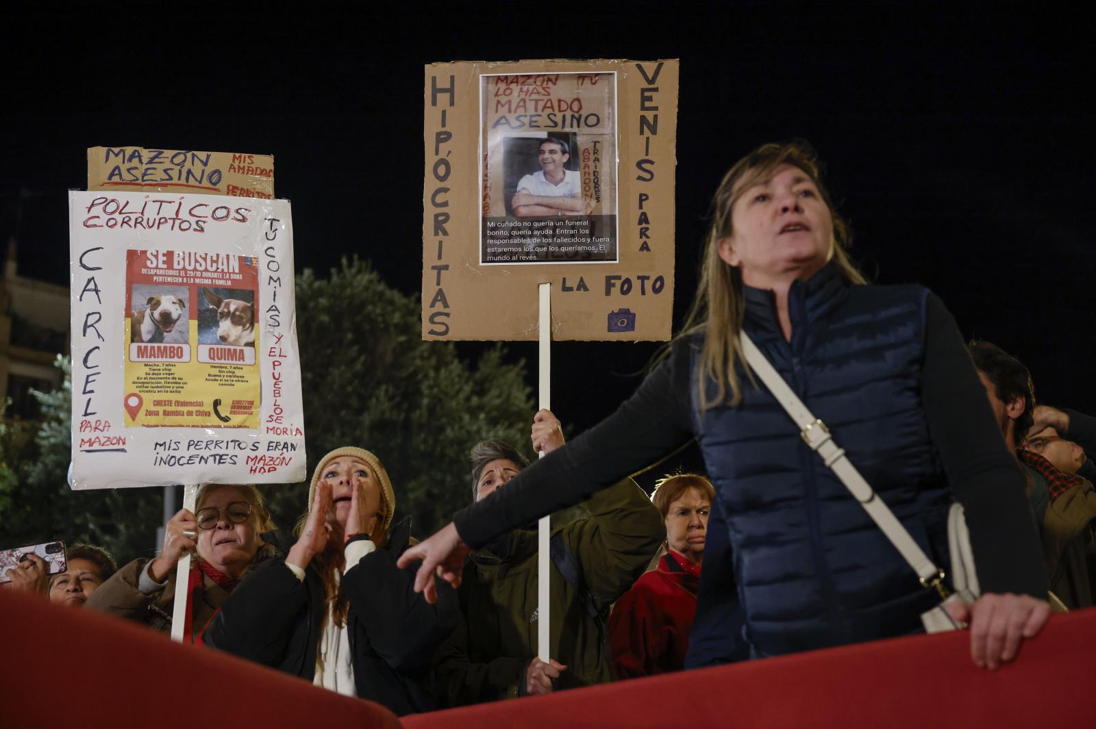 El primer funeral por las víctimas de la DANA pide unión mientras aparca el partidismo