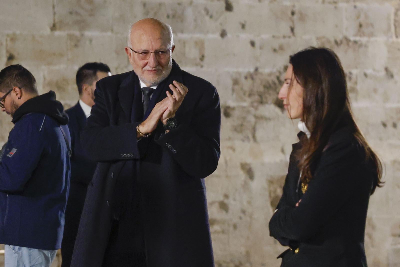 El primer funeral por las víctimas de la DANA pide unión mientras aparca el partidismo