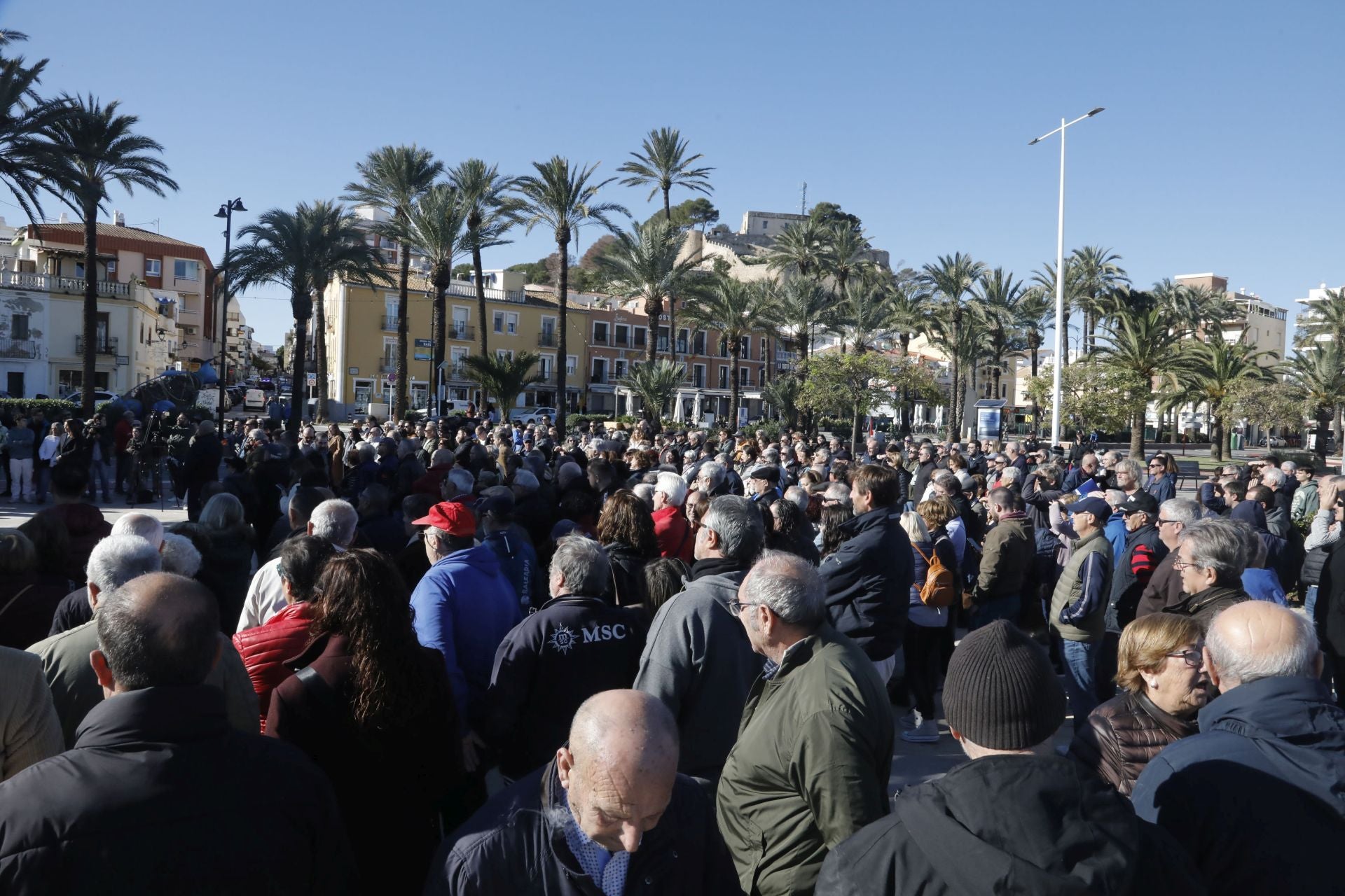 Los puertos pesqueros de Alicante se unen contra el hachazo a los días para faenar