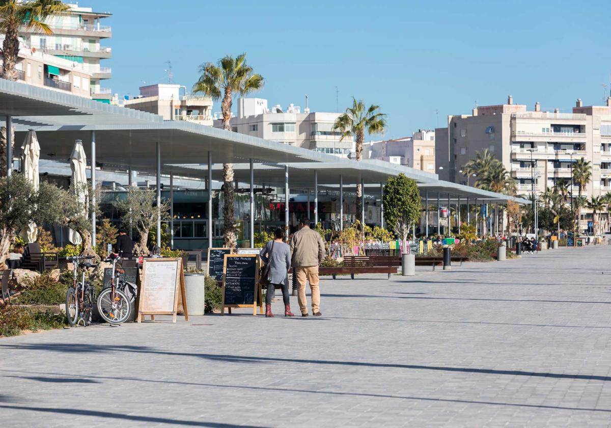 Paseo marítimo de Santa Pola.