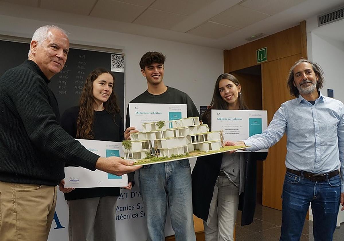 Estudiantes de la UA que han participado en la UA.