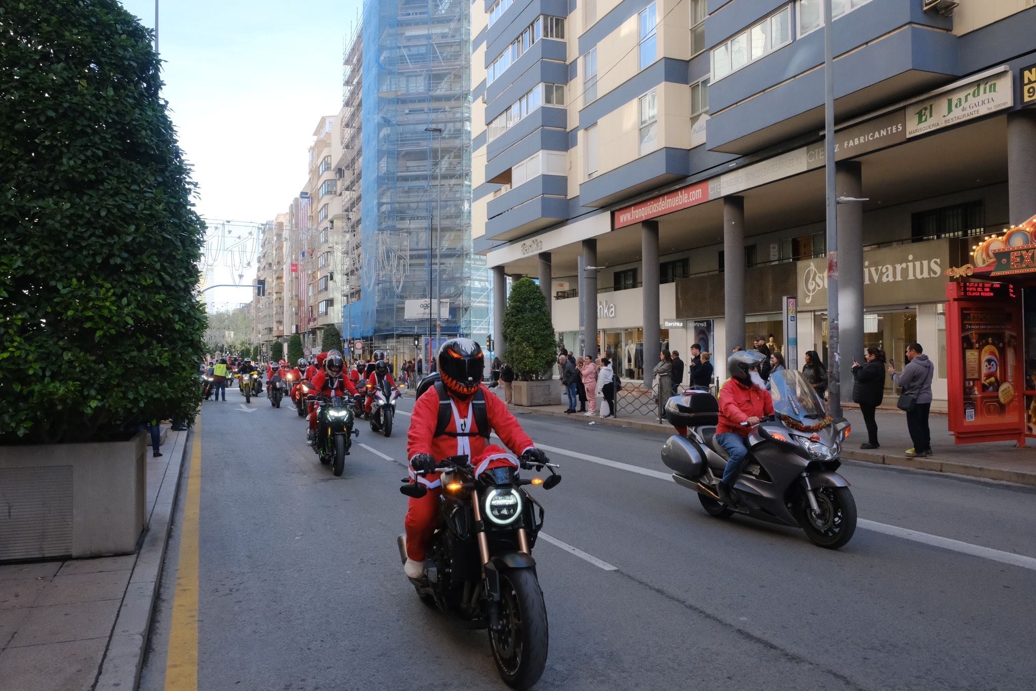Las imágenes de la &#039;Papanoelada&#039; en Alicante