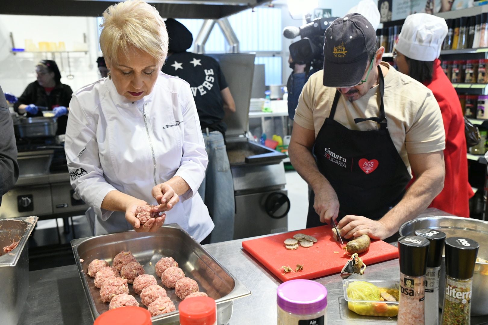 Las Estrellas Michelín de la provincia preparan menús de Navidad para Alicante Gastronómica Solidaria