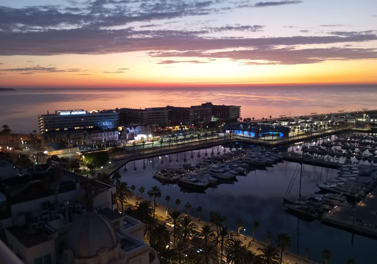 Alicante sufre un descenso térmico mientras la alerta naranja se instala en la Comunitat