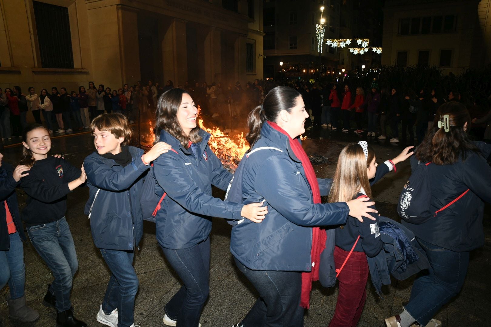 El alzheimer arde en la hoguera de Navidad de Alicante