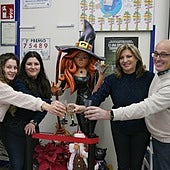 El Gordo de Navidad se escapa, pero la provincia de Alicante 'rasca' 13 millones del resto de premios de la Lotería