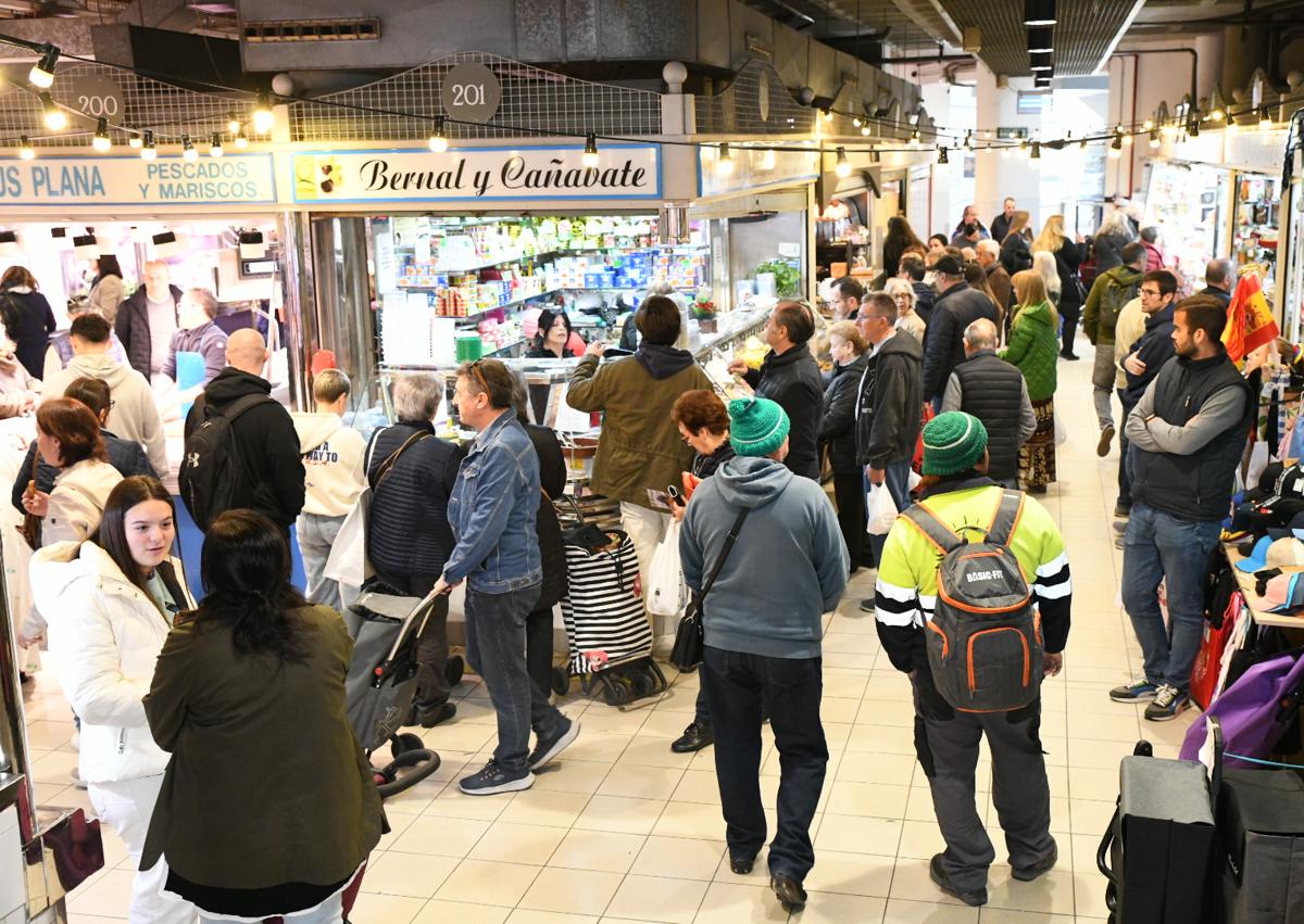 Imagen secundaria 1 - El Mercado Central de Alicante en Navidad. 