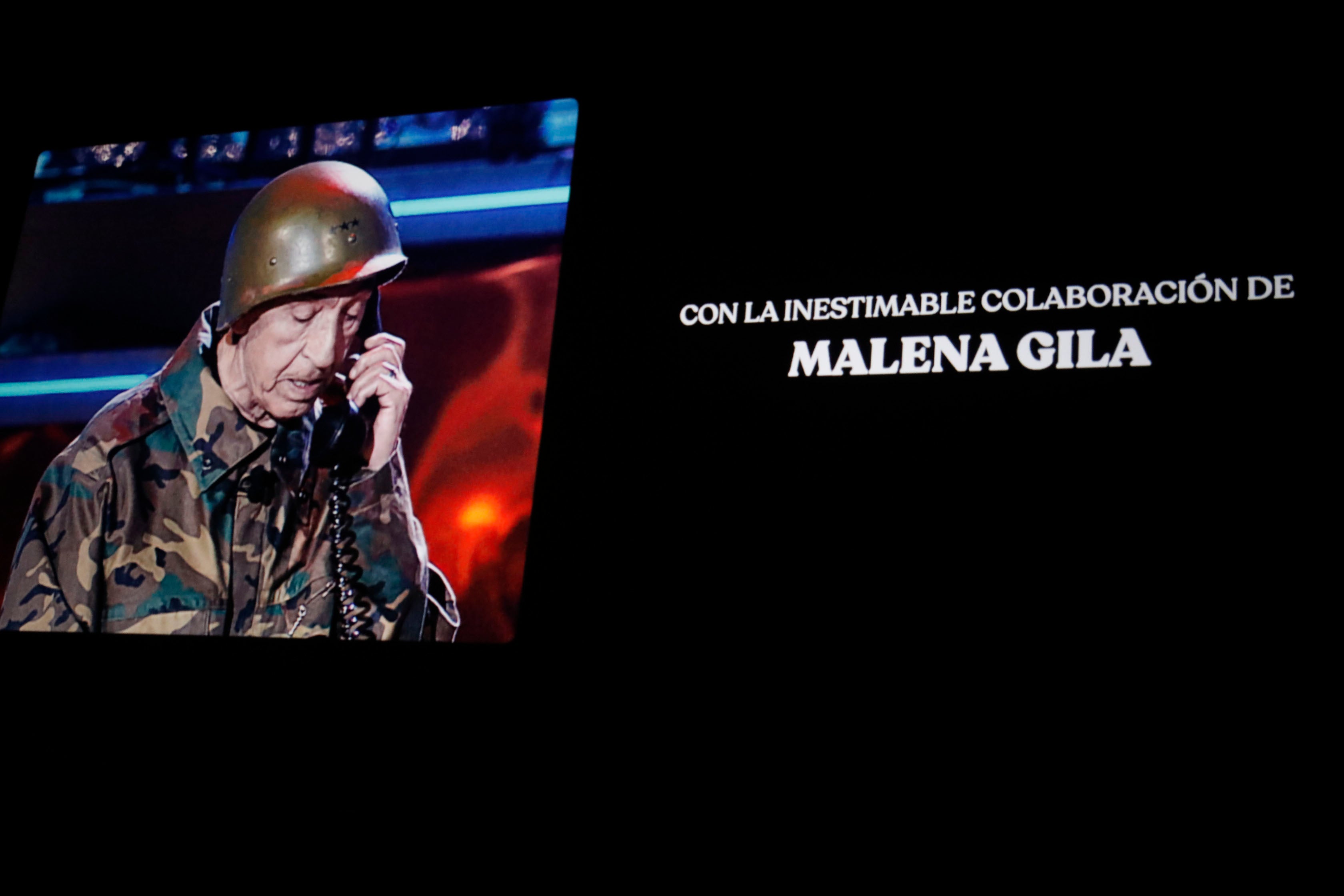 Óscar Lasarte emociona a Xábia en la presentación de &#039;¿Es el Enemigo? La película de Gila&#039;