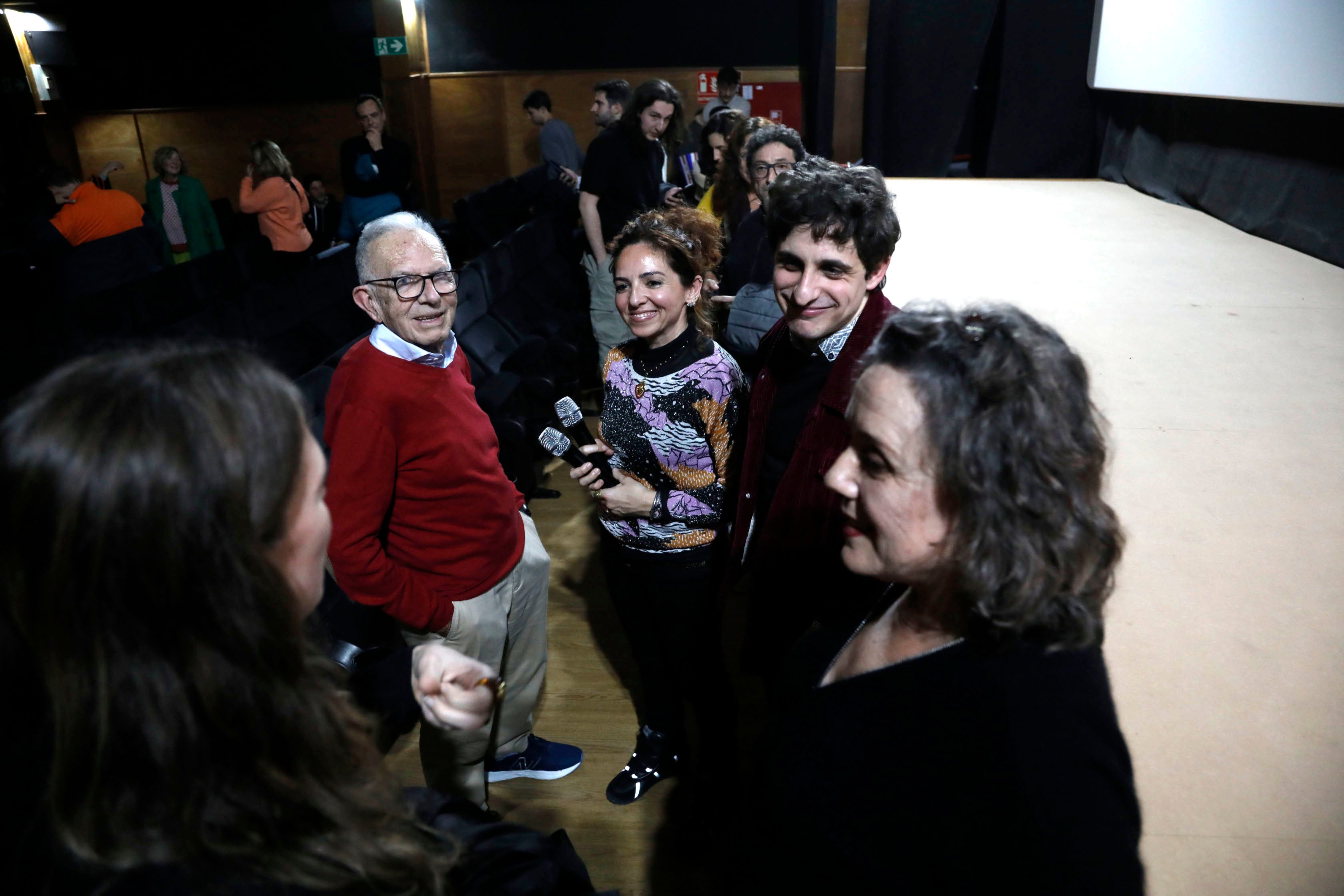 Óscar Lasarte emociona a Xábia en la presentación de &#039;¿Es el Enemigo? La película de Gila&#039;