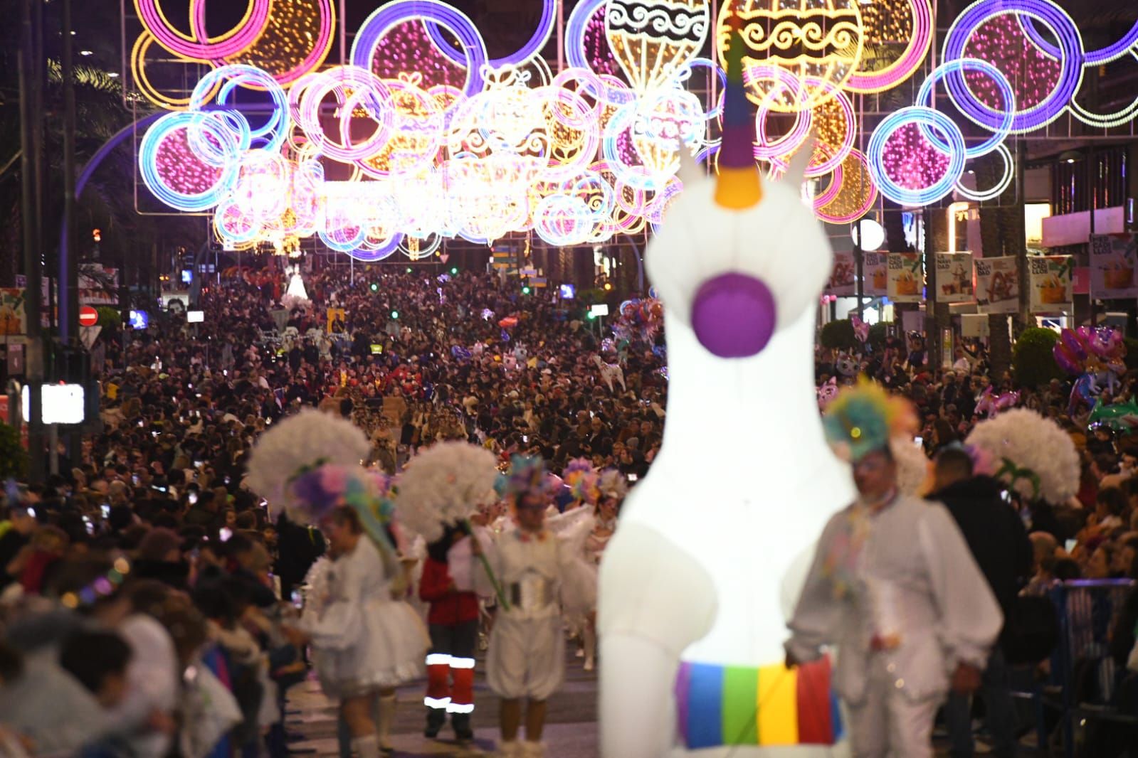 Los Reyes Magos llenan de magia Alicante