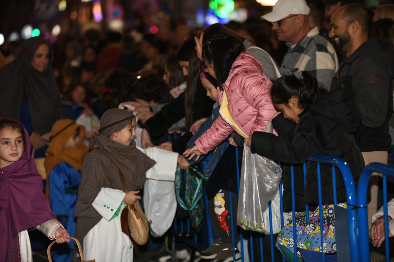 Los Reyes Magos llenan de magia Alicante