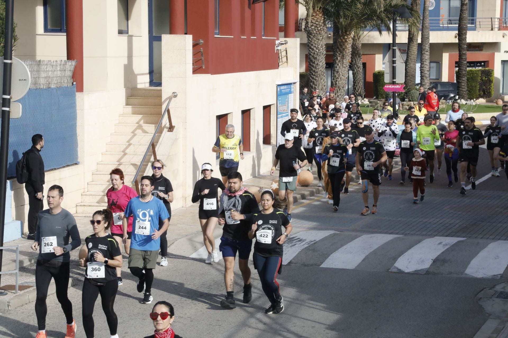 Así ha sido la IX Carrera del Roscón de Reyes en Dénia