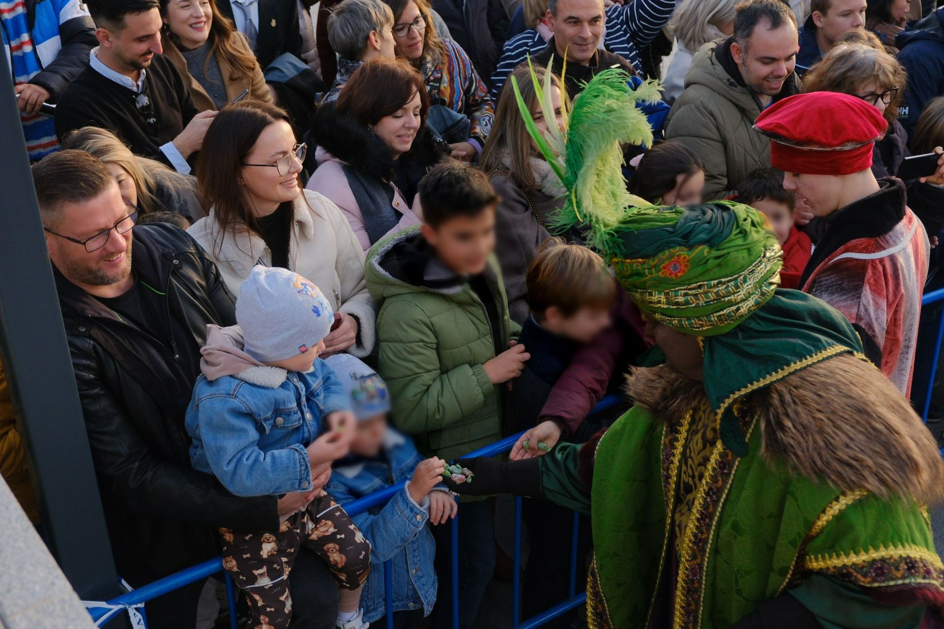 Los Reyes Magos desembarcan en el Puerto de Alicante