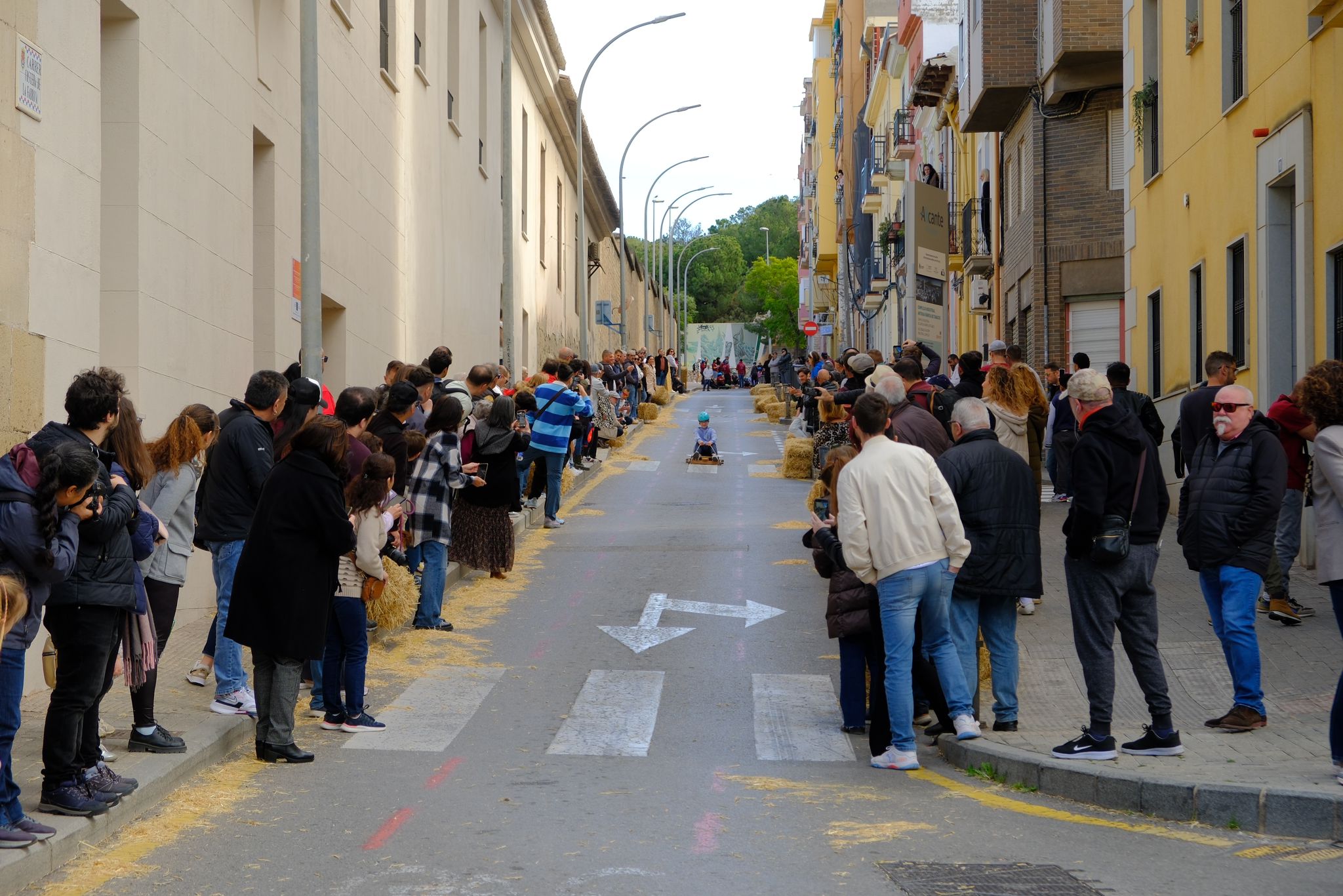 San Antón celebra el tradicional descenso de galeras de las fiestas del Porrate