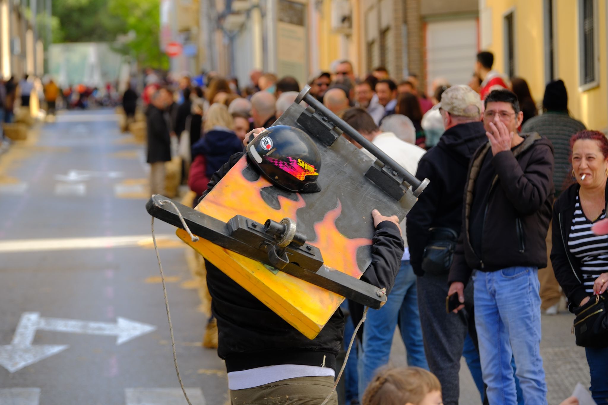 San Antón celebra el tradicional descenso de galeras de las fiestas del Porrate