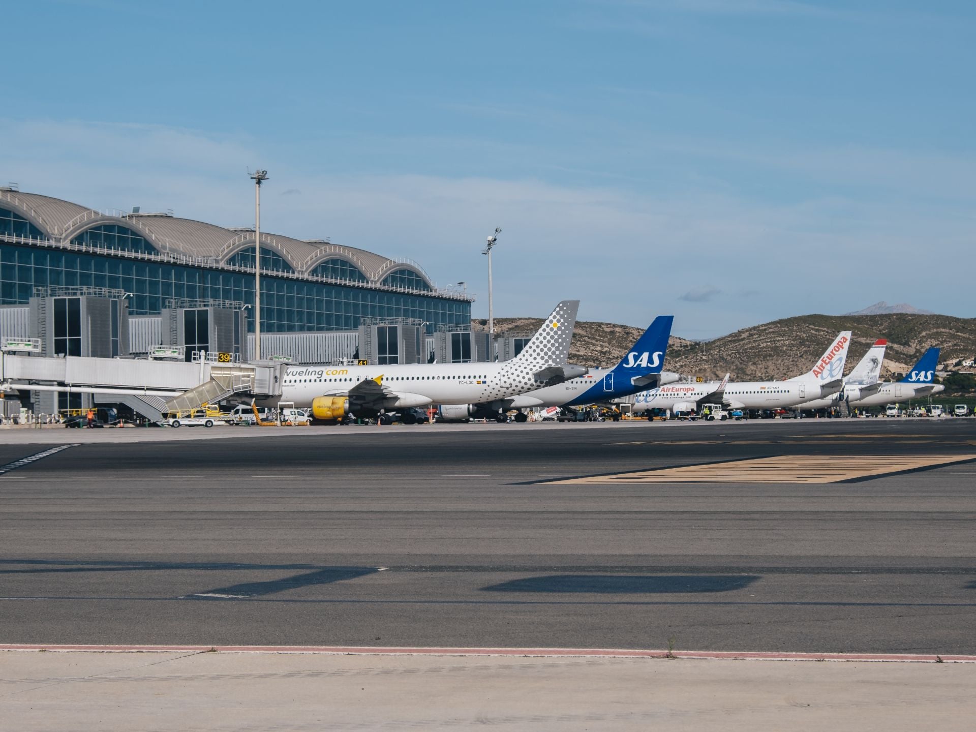 El aeropuerto de Alicante-Elche hace historia por segundo año consecutivo con 18,4 millones de pasajeros en 2024