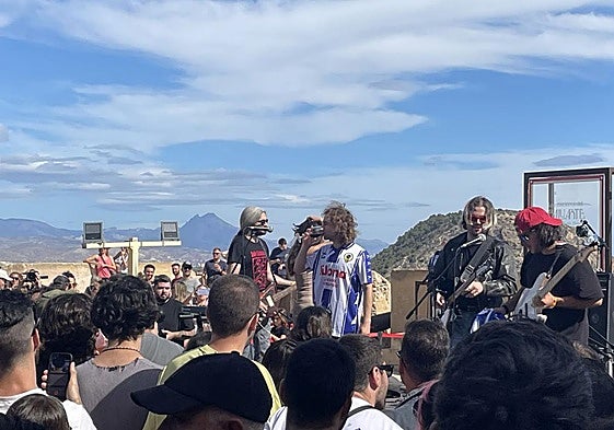 Concierto en el baluarte del castillo de Santa Bárbara.