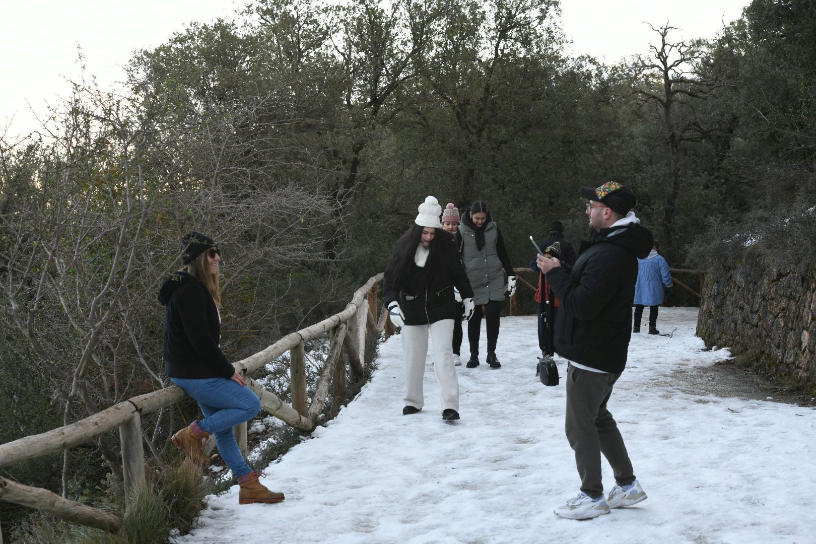 Los alicantinos disfrutan de un día en la nieve