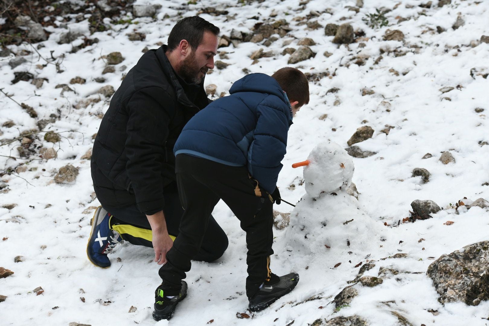 Los alicantinos disfrutan de un día en la nieve