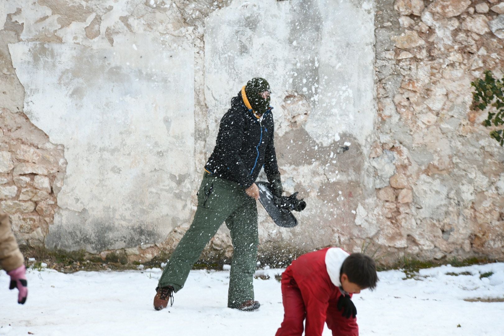 Los alicantinos disfrutan de un día en la nieve