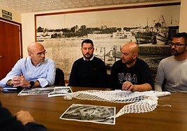 Los pescadores de La Vila Joiosa muestran al eurodiputado de Vox Jorge Buxadé las redes que les obliga la UE.