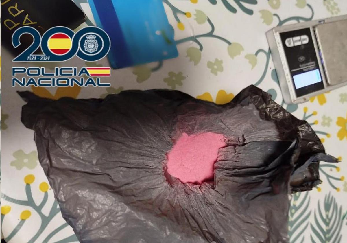 Cocaína rosa 'tusi' incautada por los agentes de la Policía Nacional.