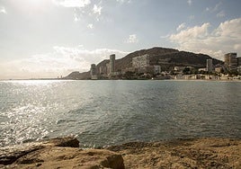 Playa de la Albufereta de Alicante.