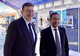 Ximo Puig con Andrés Perelló en Casa Mediterráneo.